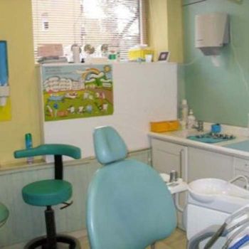Clínica Dental Eosdent Silla de odontología
